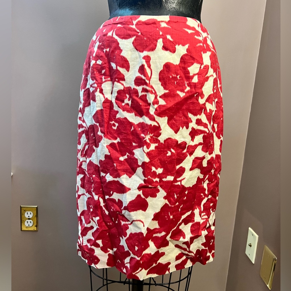 Y2K Ann Taylor Red and Beige Floral Pencil Skirt 100% Ramie Size 4
